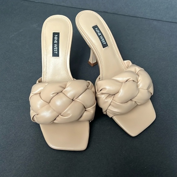 NINE WEST FOOTWEAR‎ Women's YOYO Heeled Sandal, Cream Café Sz 6.5 > - Picture 1 of 7